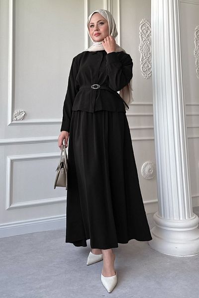 InStyle بدلة سوداء مع تنورة بحزام رفيع