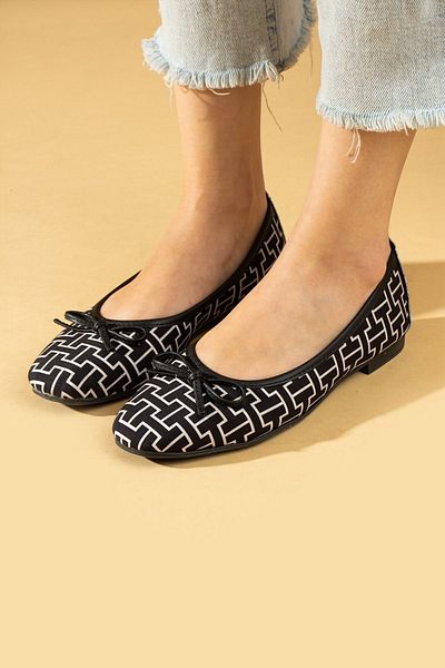 Pembe Potin Women's Flats Black Bow Lightweight Comfortable Sole Stylish Casual Shoes