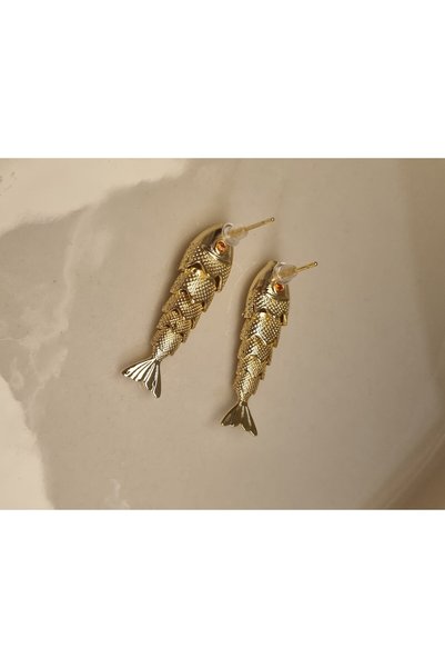 AKSESUARIM Stylish, Non-Staining. Design, Red Stone Eye Detail, Steel Antiallergic Fish Earring