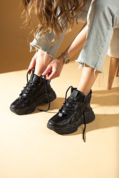 Pembe Potin Women's Black Lace-up Casual Comfortable Style Sole Sneaker Boots