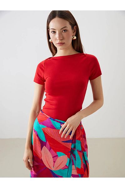 LC Waikiki Lcwaikiki Classic Red Boat Neck Women's T-Shirt