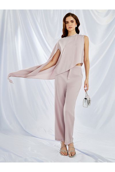 Styli Round Neck One Cape Sleeve Top and Pants Co-Ords