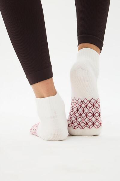 Oishii Booties Sports Towel Socks Burgundy Pattern White