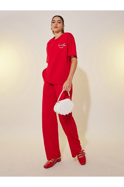 Styli Knitted Solid Regular T-Shirt and Trousers Set