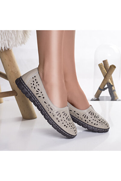 Botinelli Women's casual beige shoes made of genuine leather opilo, 39