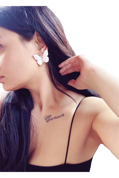 DORA-SS Earrings Butterfly Detail Elegant Modern