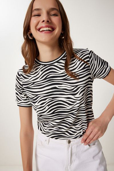 Happiness İstanbul Women's Black and White Patterned Stretch Knitted Blouse Tp00078