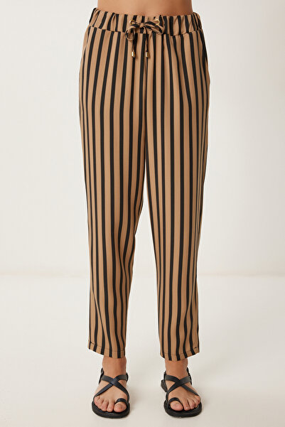 Happiness İstanbul Women's Beige Black Striped Woven Jacket Pants Suit Wf00120