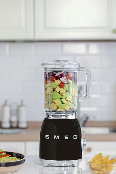 SMEG خلاط سموثي أسود طراز ريترو ستايل 50 Blf03bleu Tritan ™   الأساس ريفا