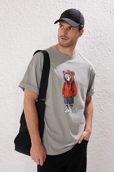 Trendyol Collection Šedé unisexové oversize tričko s potiskem medvídka 100% bavlna TMNSS25TS00158