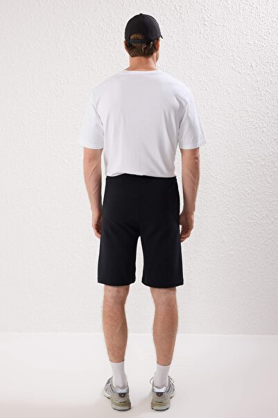 Trendyol Collection Γκρι μελανζ-μαύρο παχύ σορτς 2 συσκευασιών με λεπτομέρεια ραφής κανονικής/κανονικής κοπής