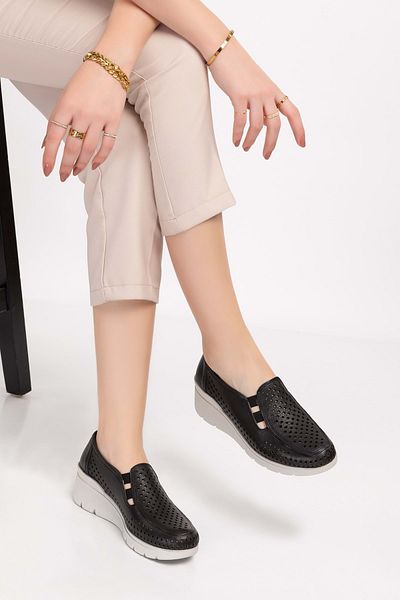Gondol Genuine Leather Padding Sole Comfortable Summer Shoes Esfa.4001
