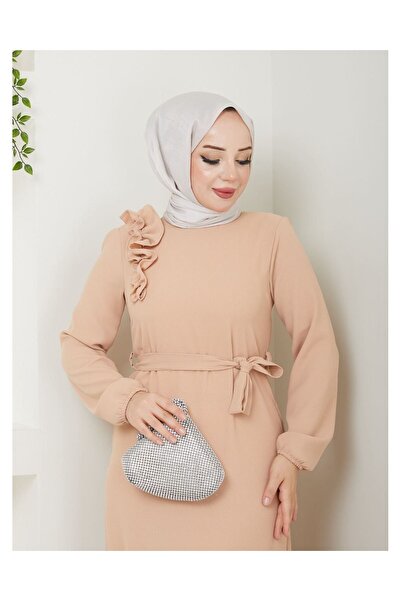 VELLICHOR Φόρεμα με βολάν ώμου από ύφασμα κρέπας σομόν