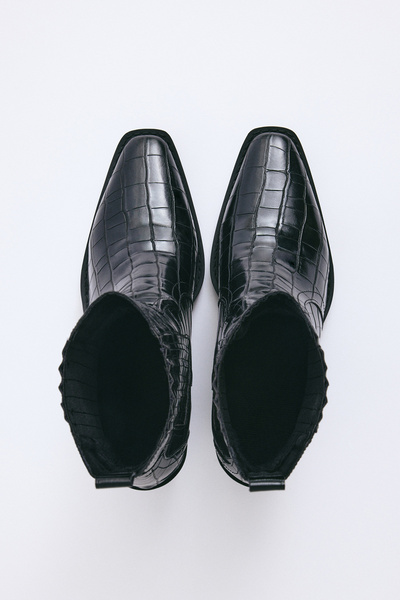 LUTVELIZADE Bot 2503 - Küt Burun Bileği Lastikli Siyah Croc Kadın Bot