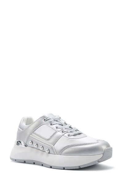 Nine West Nine West – Malia – Metallic-Sneaker zum Schnüren