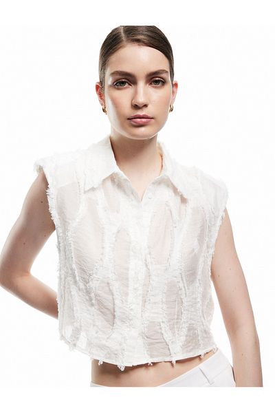 Koton X Melis Ağazat - Textured Classic Collar Sleeveless Crop Shirt with Viscose Fabric Lining