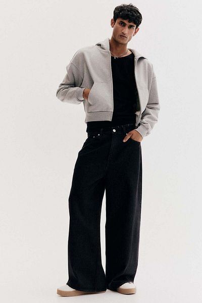 H&M قميص صدرية مضلعة بقصّة Slim Fit