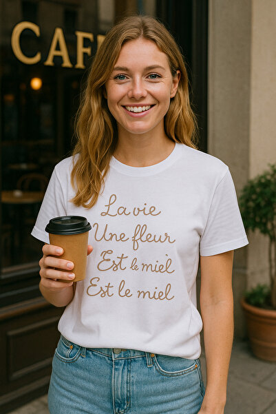 Nakış Detaylı T-shirt