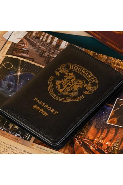 Sihir Dükkanı Hogwarts Licensed Leather Passport Cover