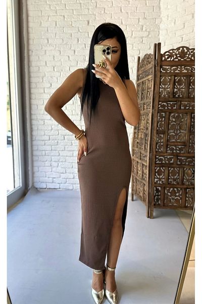 moneta boutique Дамска рокля с нулев ръкав, оребрена цепка