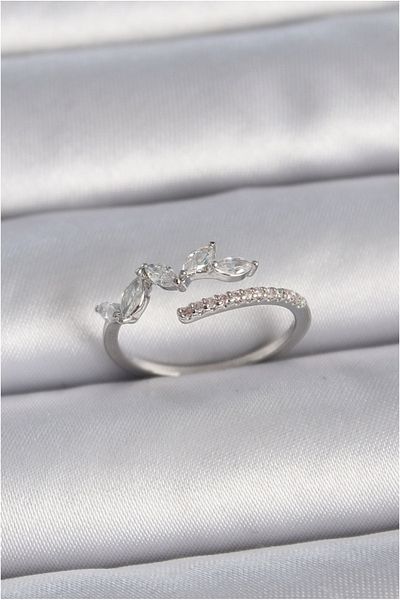 Skygo Adjustable Color Silver Brass Zircon Leaf Model Women's Ring - Tj-Byk3379