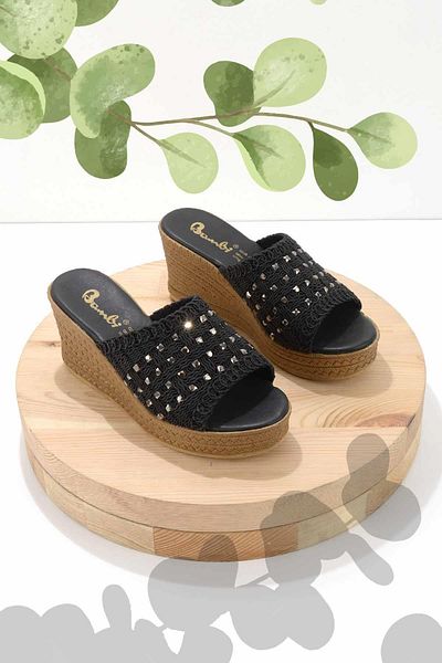 Bambi Black Women's Slippers K04956015516