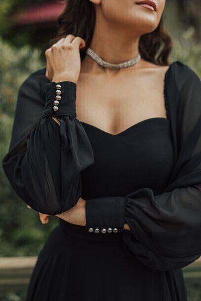 berissima bride Aries Chiffon Sweetheart Neckline Black Evening Dress
