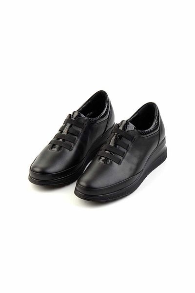 Bambi Black Leather Women's Casual Shoes K01465091703