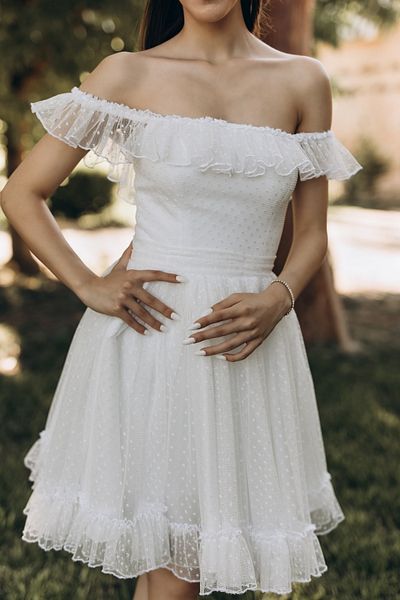 berissima bride Lysandra Ruffle Skirt Boat Neck White Lace Dress (Hair Accessory Gift)