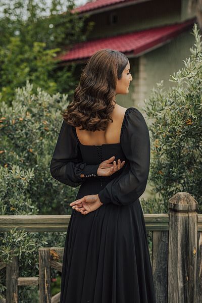 berissima bride Aries Chiffon Sweetheart Neckline Black Evening Dress
