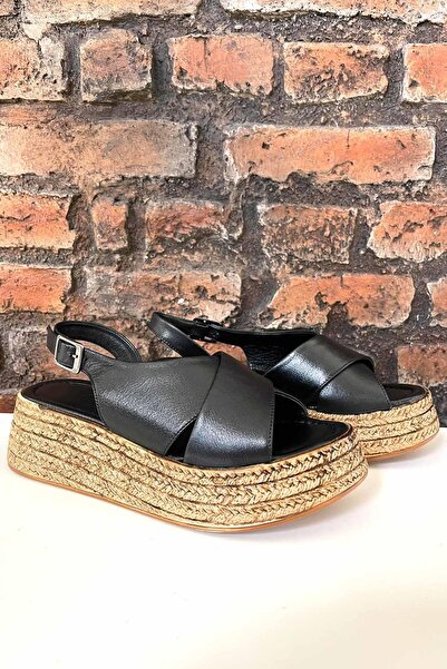 Bambi Black Leather Women's Sandals K05290032003