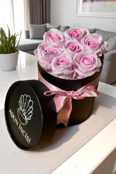 CAPSULE Sevgiliye Özel Hediye Gül Kutu Pembe Hediyelik Çiçek Doğum Günü Arkadaşa Eşe Kız Yıldönümü Sevgili