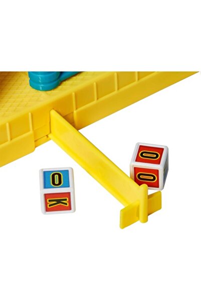 FISHER PRICE Rock 'em Sock 'em Robotlar Eğlenceli 6 Yaş Ve Üzeri Kutu Oyunu