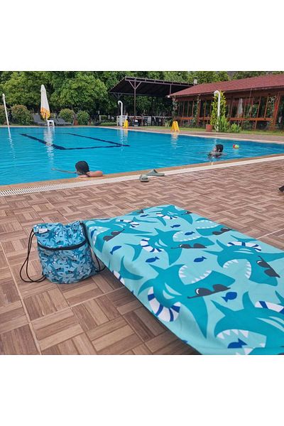 Dappia Microfiber Beach Towel