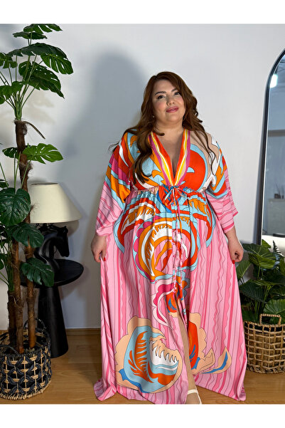 Kendinisevbutik فستان طويل بمقاس كبير ومزدوج الصدر ومزين بنقشة منحنية باللون ...