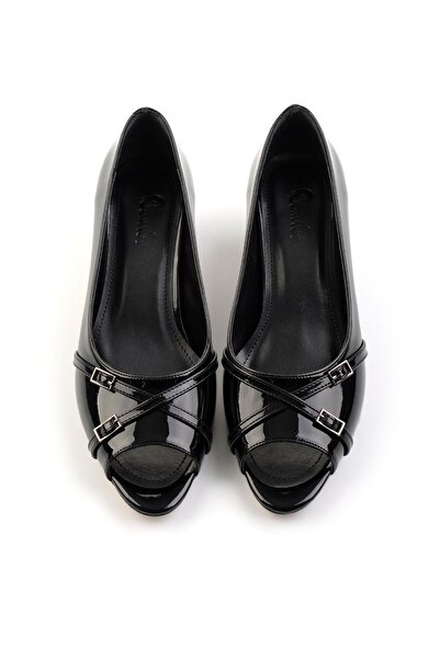 Bambi Siyah Kadın Klasik Topuklu Ayakkabı K01213242408