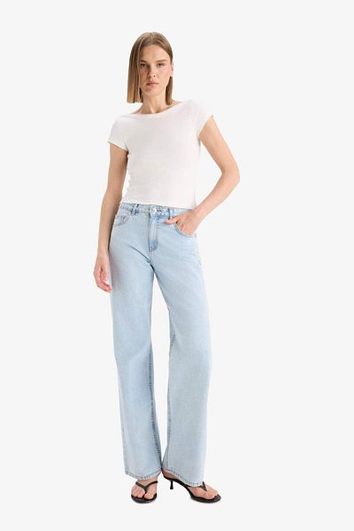 DeFacto Slim Fit Tight Fit Boat Neck Basic Plain Ribbed Camisole Short Sleeve T-Shirt F5015Ax25Sm