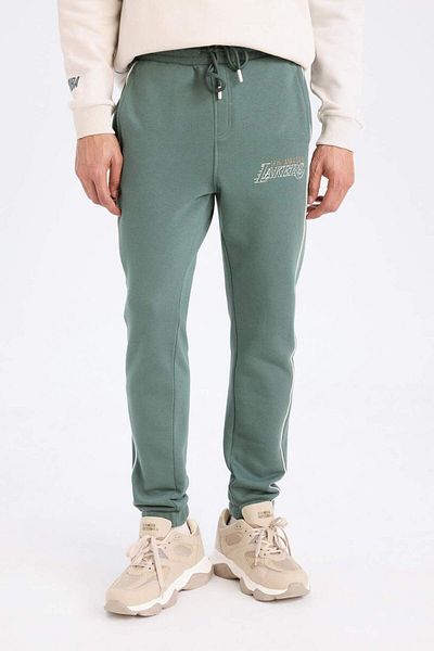 DeFacto DeFactoFit NBA Los Angeles Lakers Thick Jogger Jogginghose Standard Fit Taille Schnürung mit Taschen A7230AX