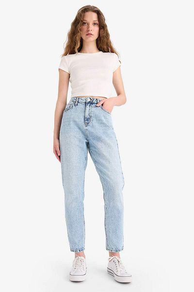 DeFacto Lina Lina Mom Fit Pantaloni de jeans lungi cu talie înaltă, cu picioare drepte, cu detaliu rupt E1972AX25HS
