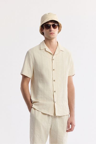 Avva Men's Beige 100% Cotton Apaj Collar Cotton Textured Short Sleeve Shirt A51Y2047