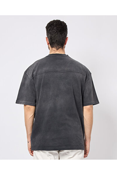 HUGO Men's Crew Neck Short Sleeve Hugo Text Detail Regular Fit Black T-Shirt 50535302-001