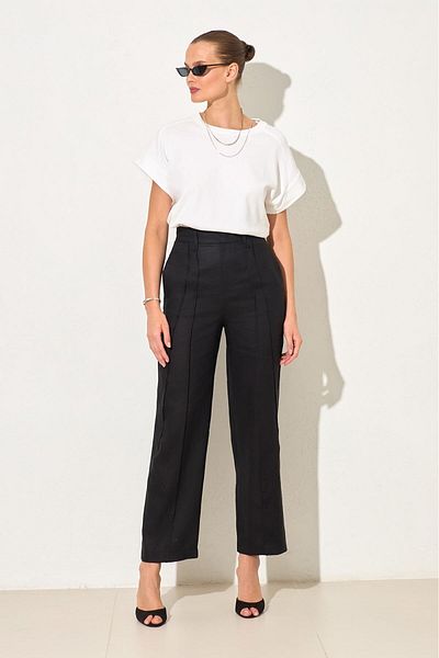 Setre Black 100% Linen Comfortable Cut Trousers with Pleat and Pocket Detail