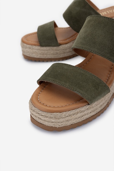 Valmenti Γυναικείες παντόφλες χακί σουέντ με τακούνι