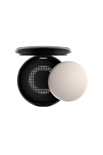 M.A.C MAC Fix+ Powder Foundation Beige (NC30) - 15 g