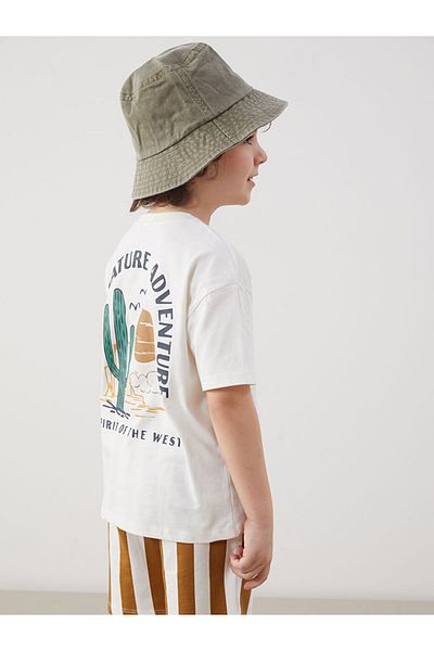 LC Waikiki New Season Crew Neck Printed Boys T-Shirt and Shorts Set of 2 - S5Oq37Z1