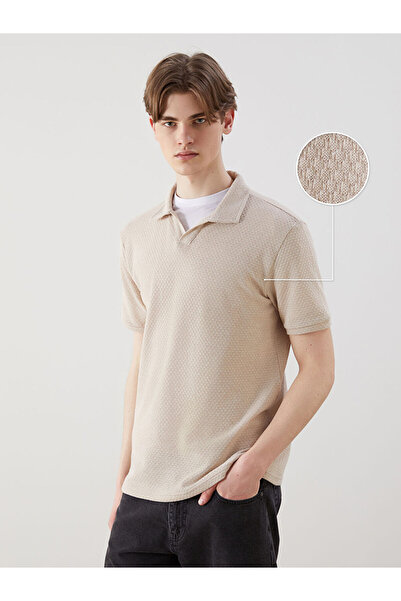 LC Waikiki تي شيرت رجالي ذو ملمس مميز وياقة روبا من UZG STORE