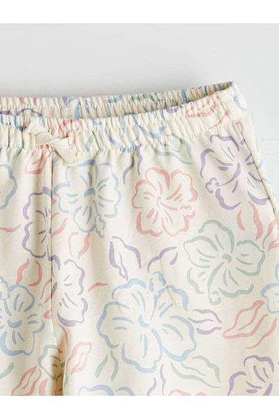 LC Waikiki New Season Girls' Shorts with Elastic Waist - S5L483Z4