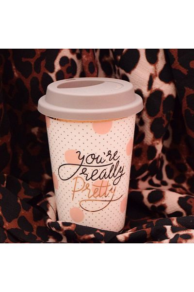 PUFO Cană de cafea ceramică de călătorie cu capac din silicon, 415 ml, model You're Pretty