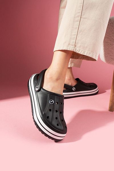 FUGA MODA Eflora Black Perforated Line Embossed Polyurethane Closed Front Wet Floor Slippers and Sandals