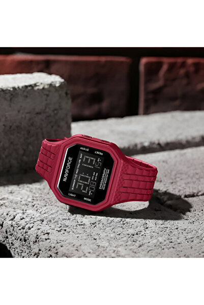 Naviforce Men’s Retro Digital Sports Watch – Waterproof, TPU Band, Electronic Display